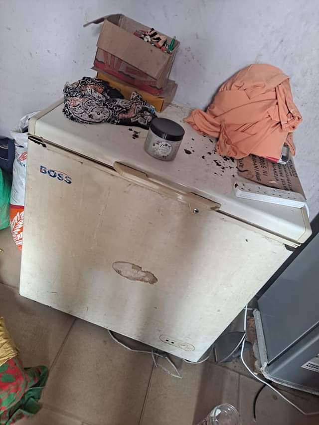 A picture of NAUZA FRIJI BEI CHEE UKUBWA NI LT 250