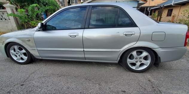 mazda 323