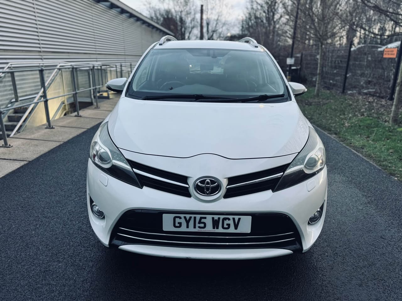 toyota verso