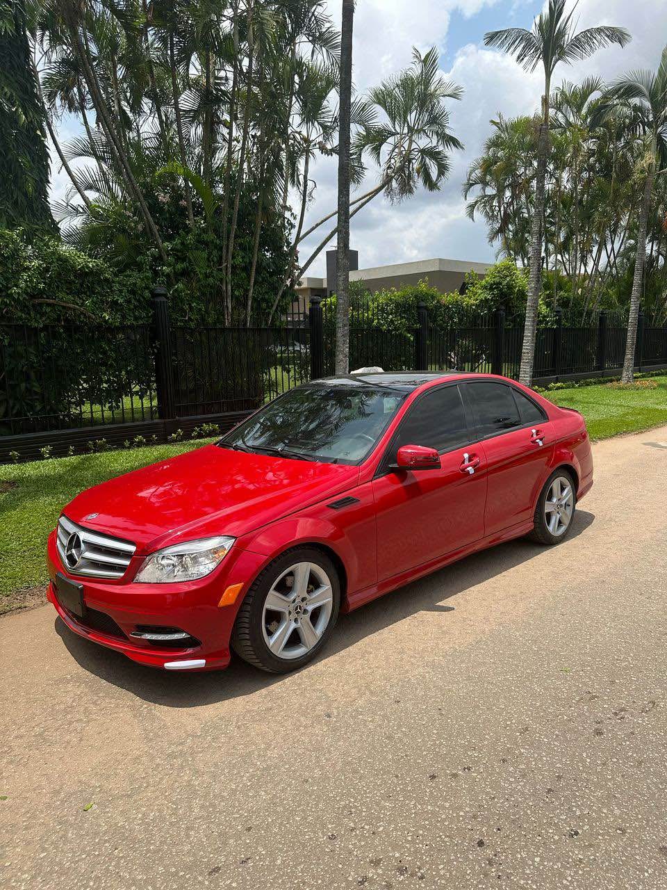 A picture of C300 MERCEDES BENZ 2010 MODEL