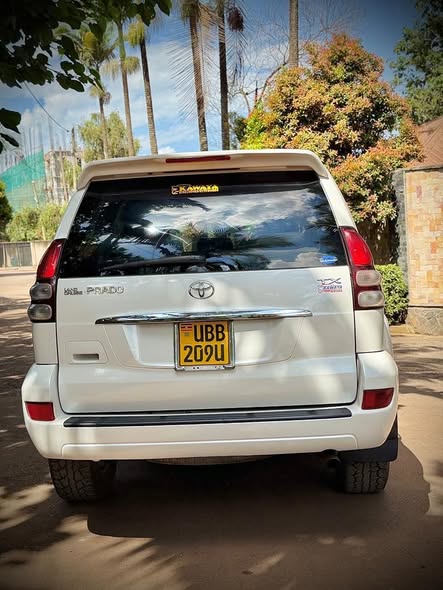 A picture of Toyota land Cruiser tx