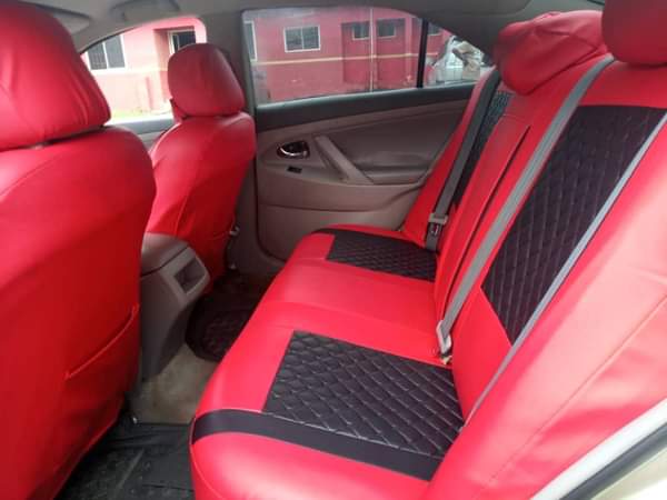 A picture of Clean Toyota Camry Spider Everything in excellent condition Chilling Ac