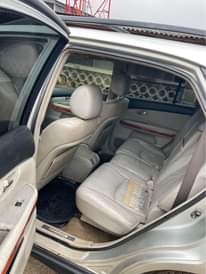 A picture of Lexus RX 330