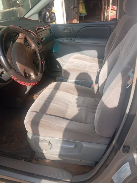 A picture of Toyota Sienna