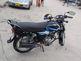 A picture of Njoo nikupatieee tvs cc125 Kwa Bei cheese kabisa