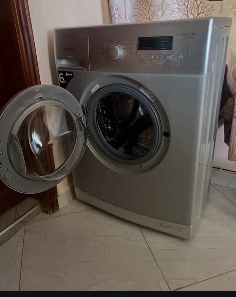 A picture of 6kgs Hisense Front loader Washing machine in intact condition at