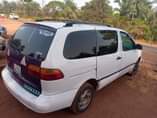 A picture of 1999 Toyota Sinna T