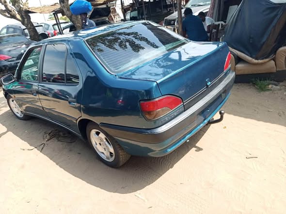 A picture of Peugeot 307 09053393963