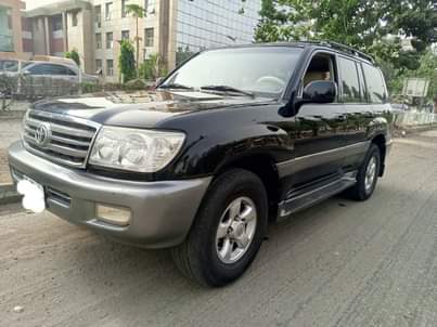 A picture of 2000 TOYOTA LAND CRUISER 