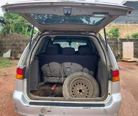 A picture of Honda Odyssey 2003 04