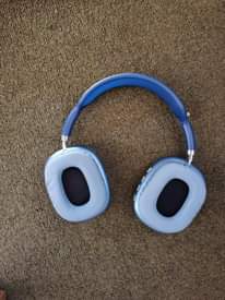 A picture of Original AirPods HeadSets
