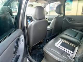 A picture of Ford Escape 2004 model Clean and neat