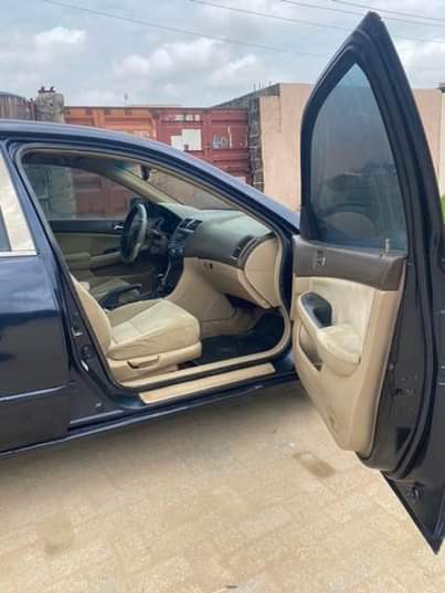 A picture of 2007 Honda accord for small price Money is needed ASAP