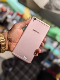 A picture of OPPO R9 Plus