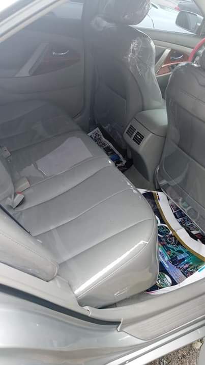 A picture of Toyota Camry XLE 2011 model 4plugs tomp start