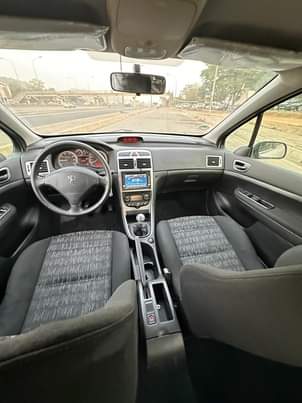 A picture of Direct Belgium 2004 Peugeot 307 Manual Transmission Original duty Normal