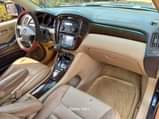 A picture of Just 2 6m Neat Toyota Highlander SUV 2003 Solid V6