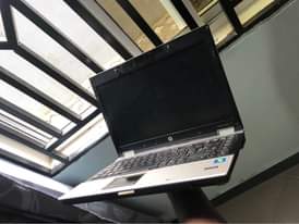A picture of Hp Elitebook exchange na samsung pixel