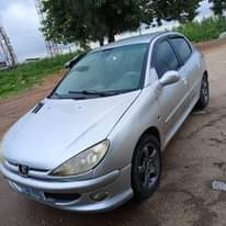 A picture of Car