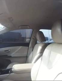 A picture of Toyota venza 2010 black