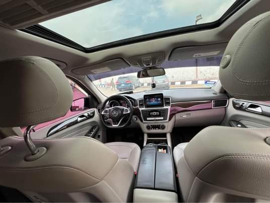 A picture of Mercedes benz