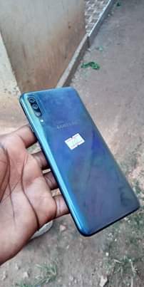 A picture of Samsung galaxy A70