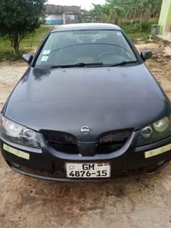 nissan almera