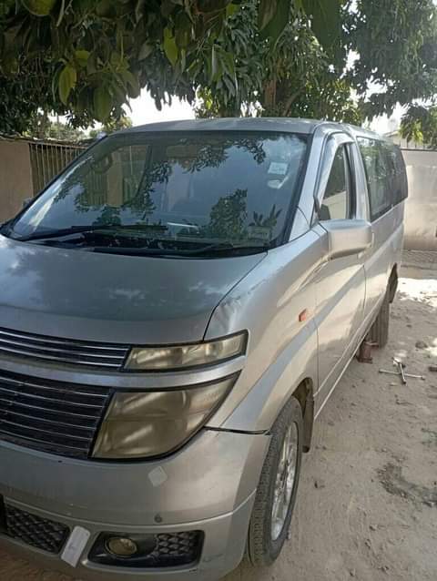 used nissan elgrand