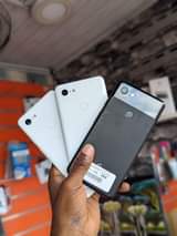 A picture of GOOGLE PIXEL 3XL USED ABROAD MINOR CRACK INFRONT 64 GB