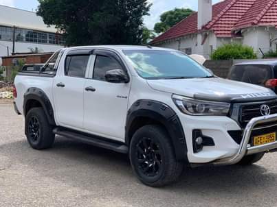 used toyota hilux