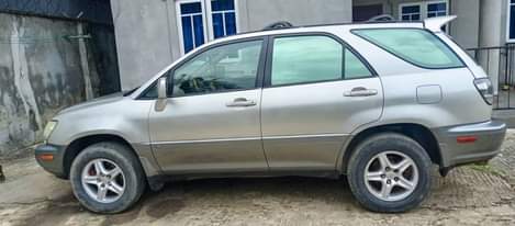 A picture of NEATLY USED LEXUS RX300 Absolutely nothing to fix Silent Engine