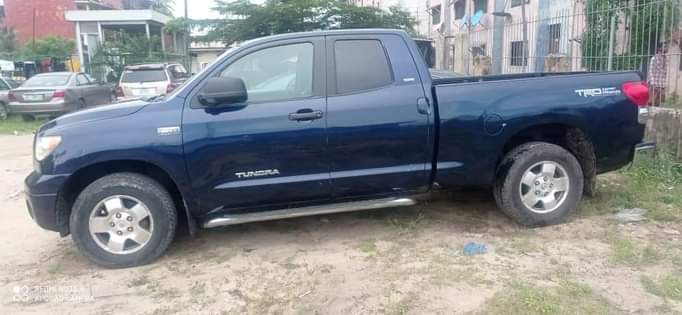 A picture of 2008 Toyota tundra 2008