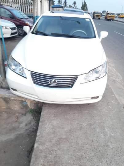 A picture of Registered lexus ES 350