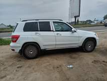 A picture of Mercedes Benz GLK 350