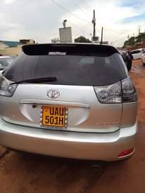 A picture of 2004 Toyota Harrier 2004