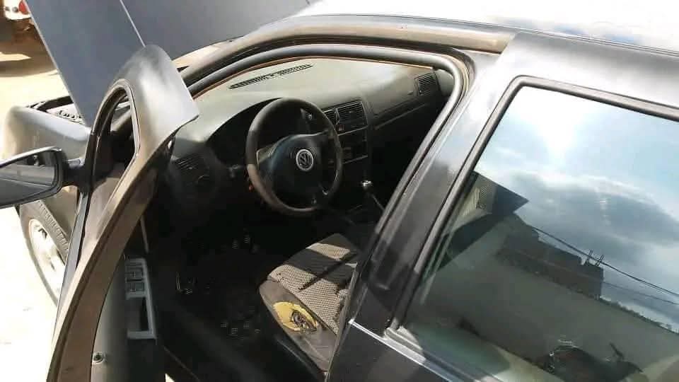 A picture of 2002 Volkswagen 2002