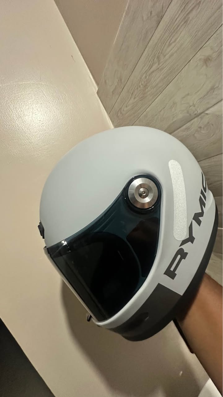 A picture of Motorcyle Helmet