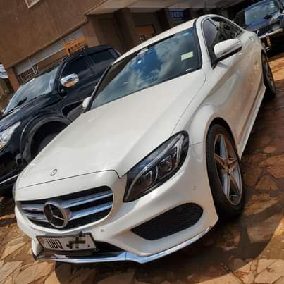 A picture of C200 2017 90M