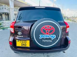 A picture of Toyota RAV4 miss tz gari kali saaana Bei ml 21