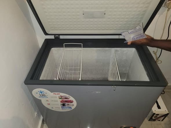 A picture of 200liters Ritek deep freezer with key available in warri 290k