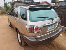 A picture of Lexus RX300