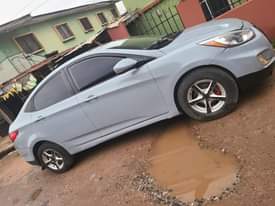 A picture of Hyundai Accent 2013