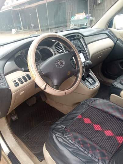 A picture of 2005 Toyota Highlander