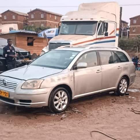 used toyota avensis