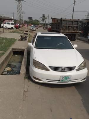 A picture of Toyota Camry o4