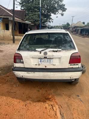 A picture of This is GOLF 3 600k SETTLEs 50k Location pH 09021430860