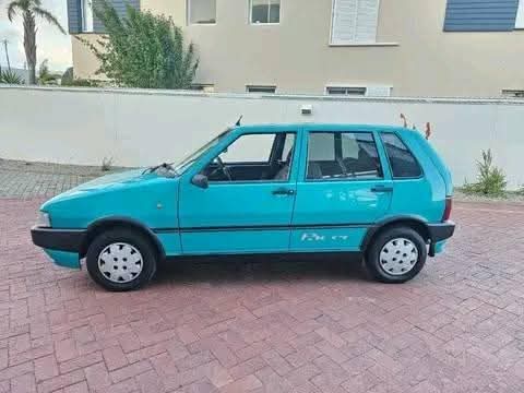 fiat uno