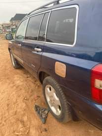 A picture of Toyota highlander is 2007 Three row 07041091454 3 3m Buy