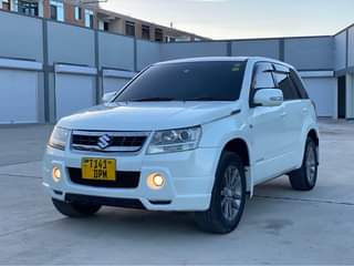 A picture of Suzuki grand
