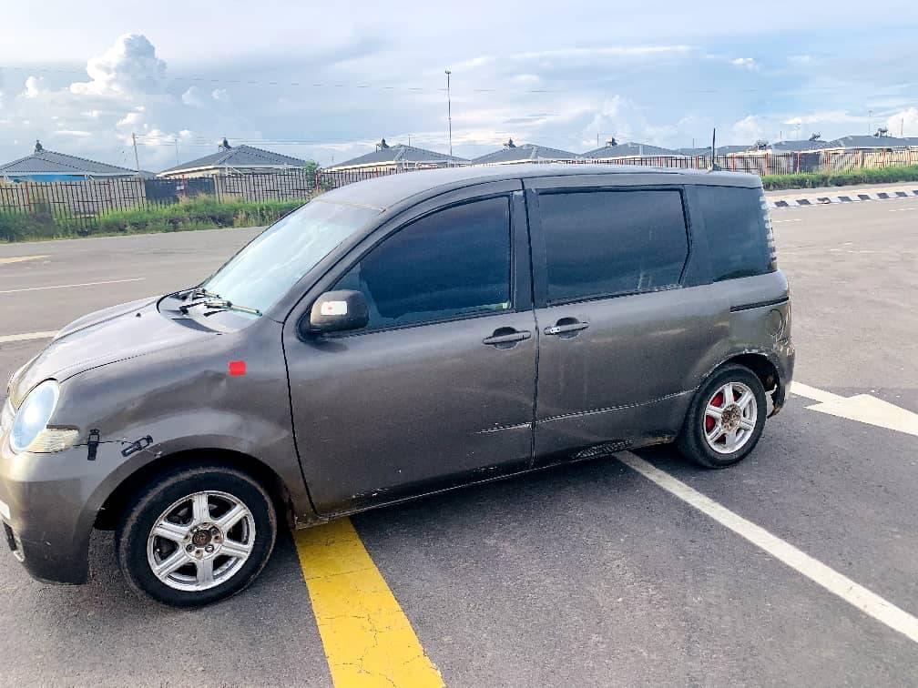 used toyota sienta